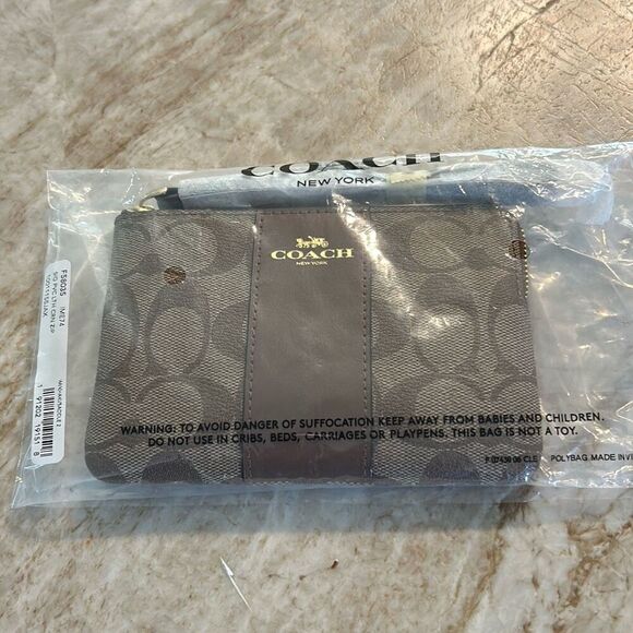 COACH Signature Brown Zip Wristlet NWT - Picture 5 of 5